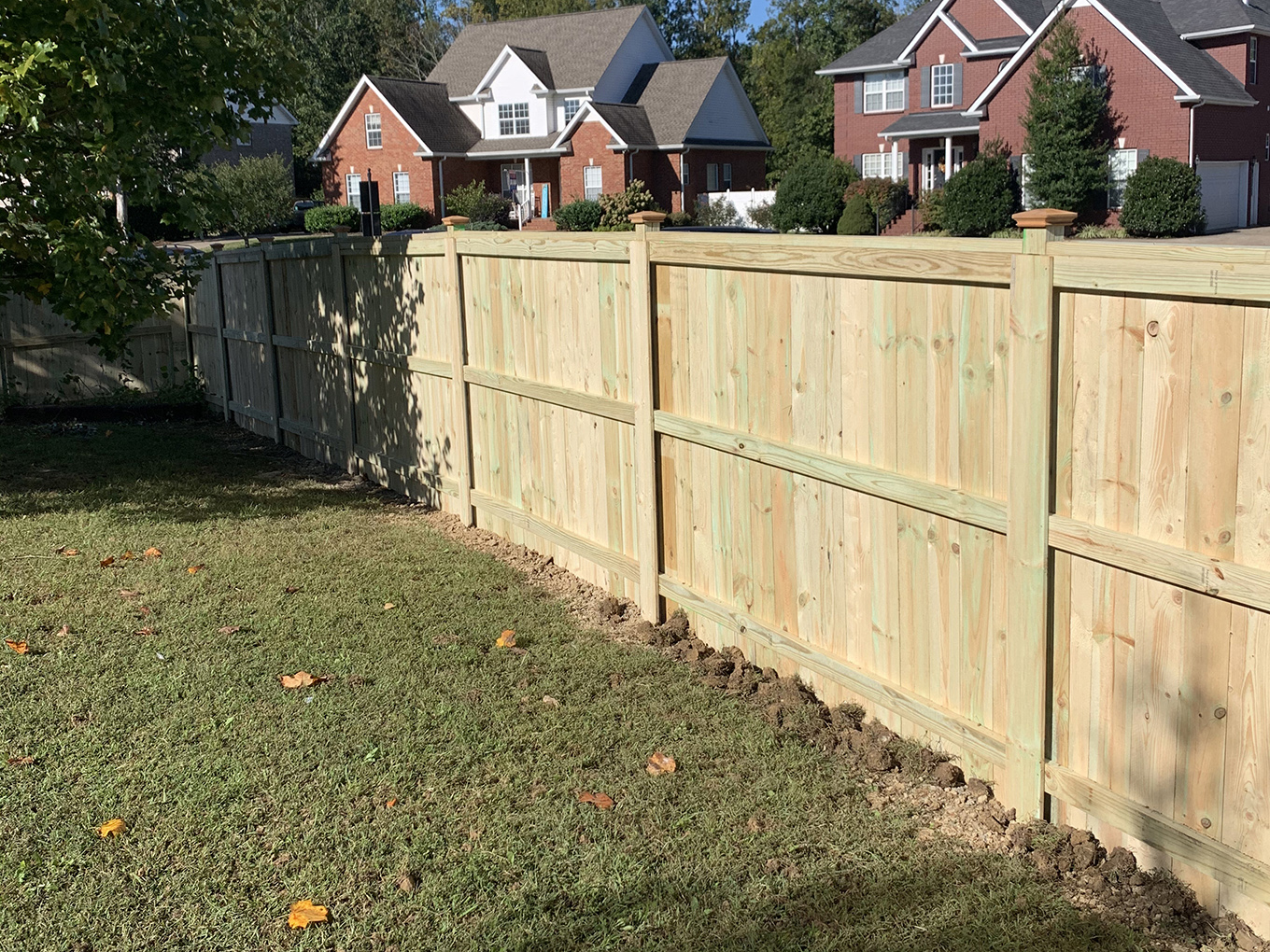 Wood fence options in the Owens Cross Roads, Alabama area.