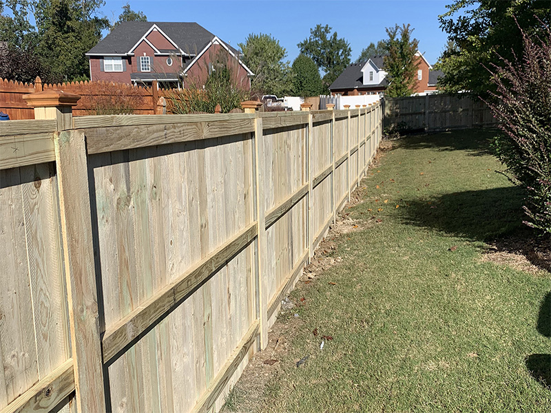 Residential privacy wood fence company Middle Tennessee